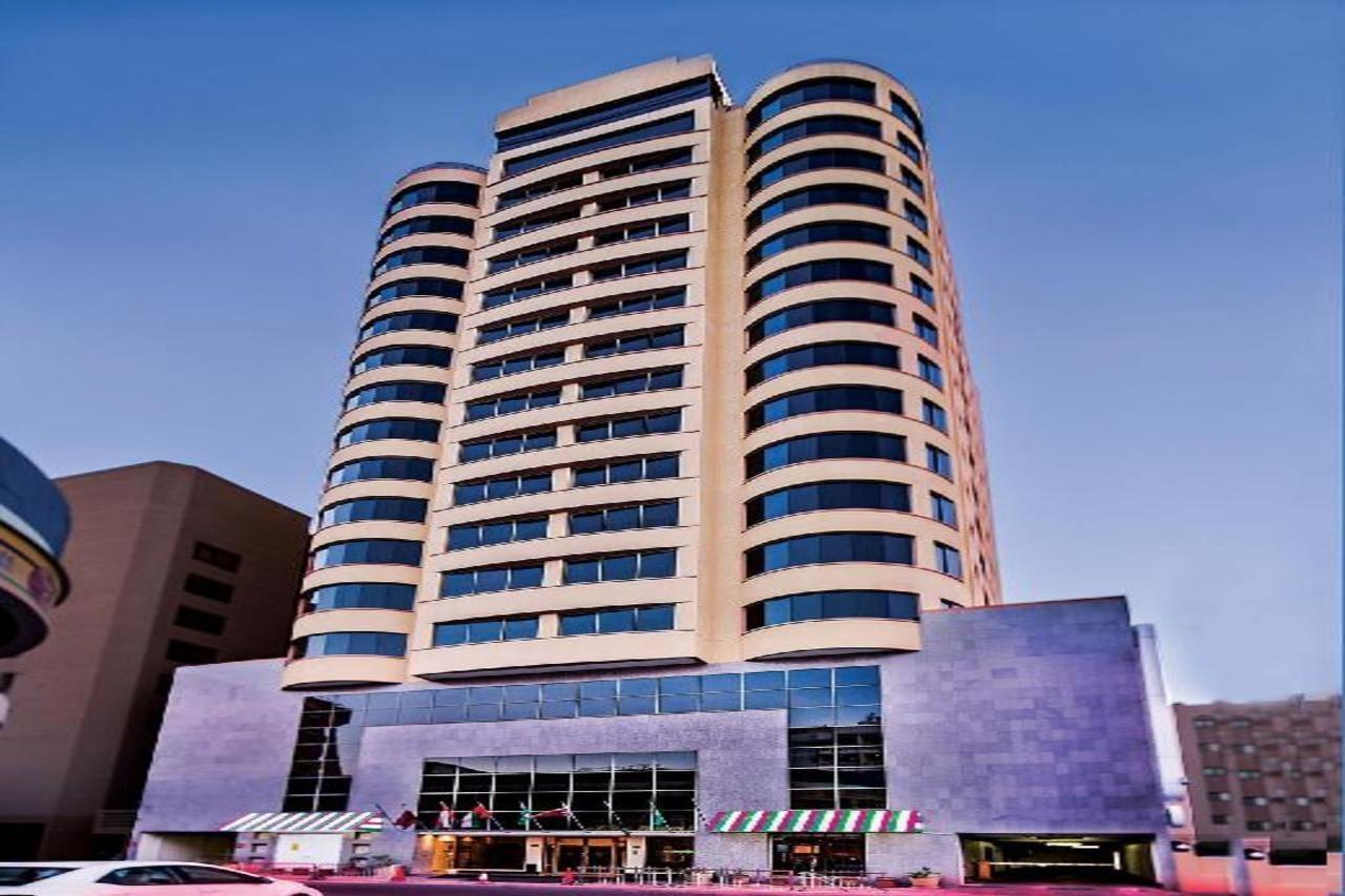 Loumage Hotel & Suites Манама Экстерьер фото