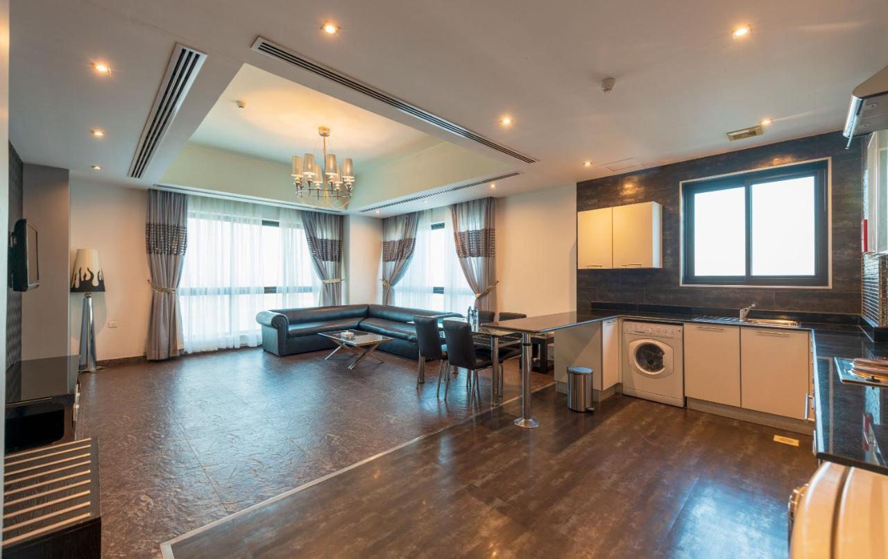 Loumage Hotel & Suites Манама Экстерьер фото